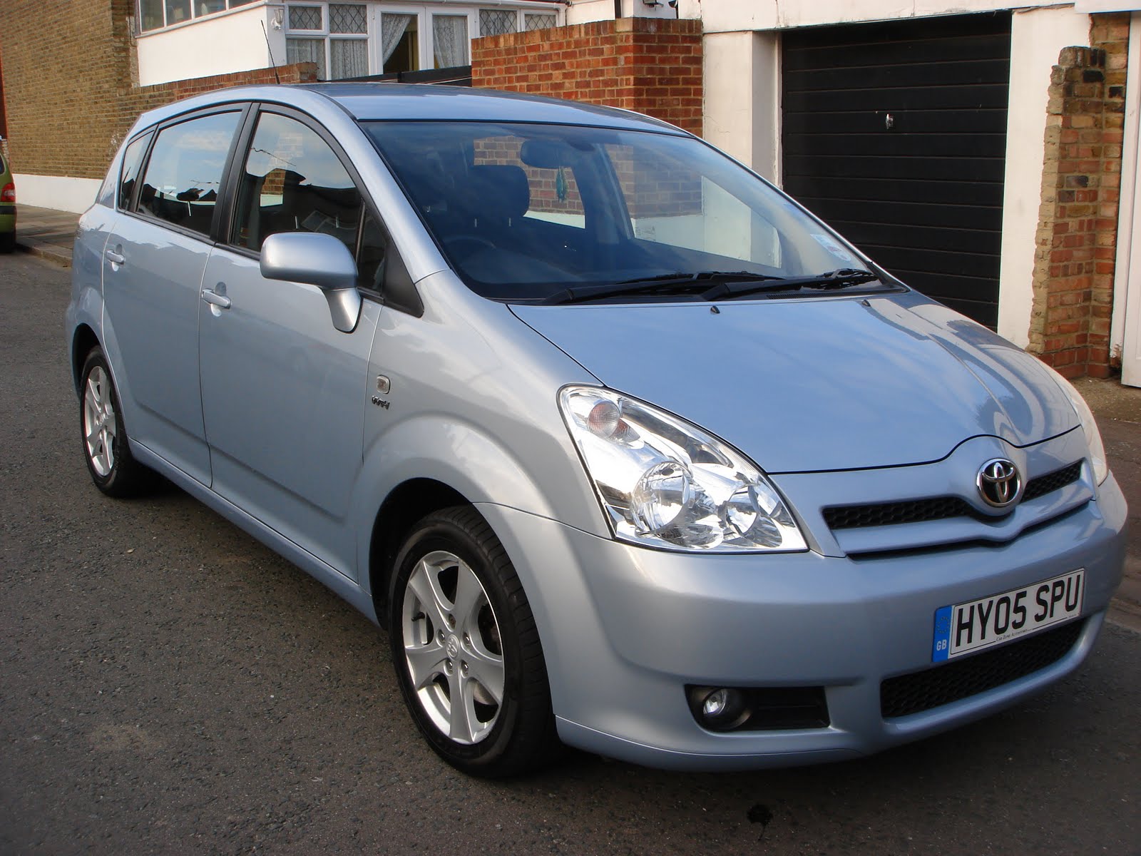 Toyota Corolla Verso 2005