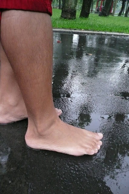 赤腳車小斌的赤腳生活日記 - 雨天的腳
