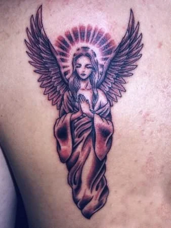 tatuajes de angeles de la guarda para chicas