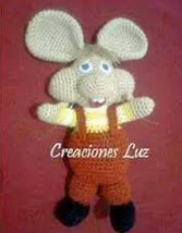 http://www.patronesmil.es/ratoncito-amigurumi-patron-en-espanol.html