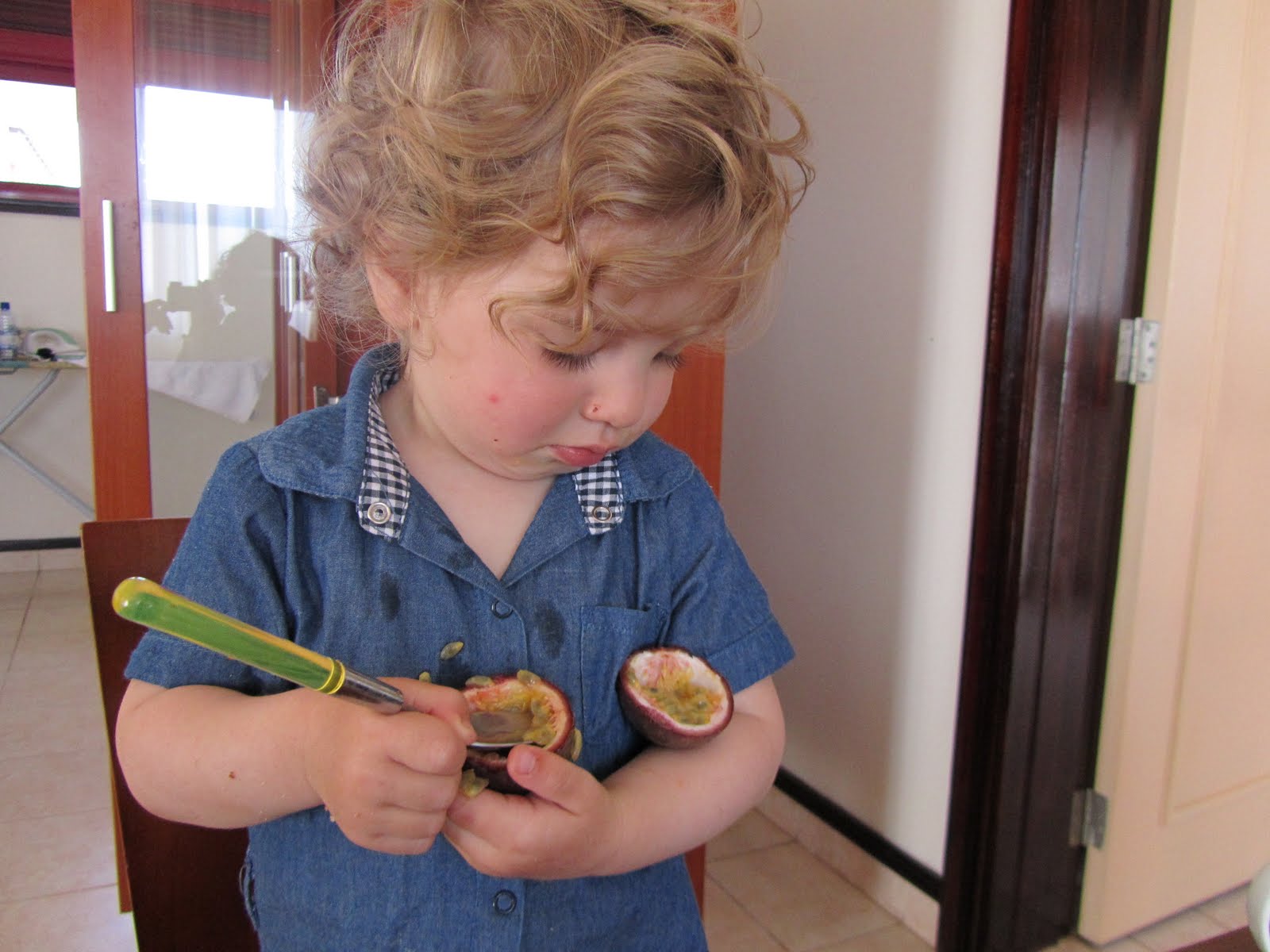My mama day how to eat passion fruit