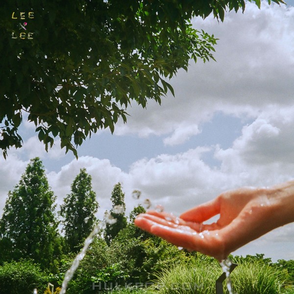 LEEXLEE – Walk with you – Single