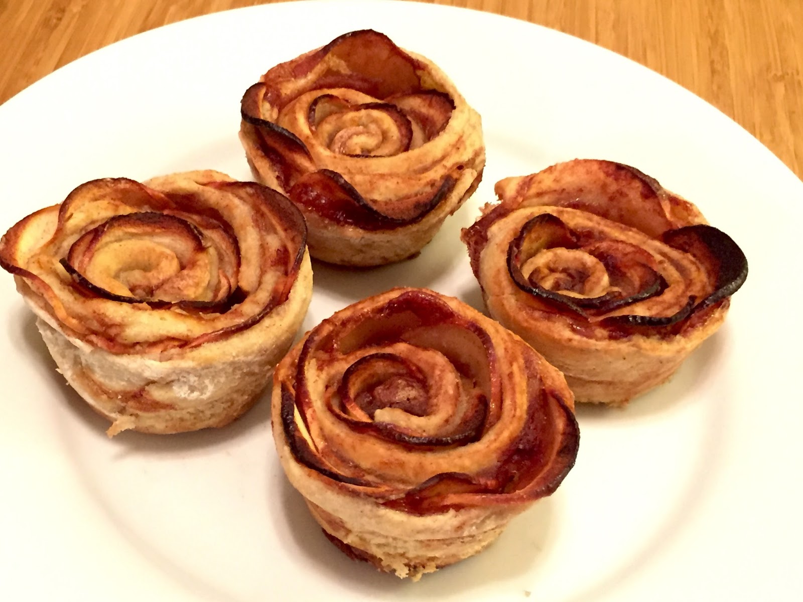 swing eats apple roses