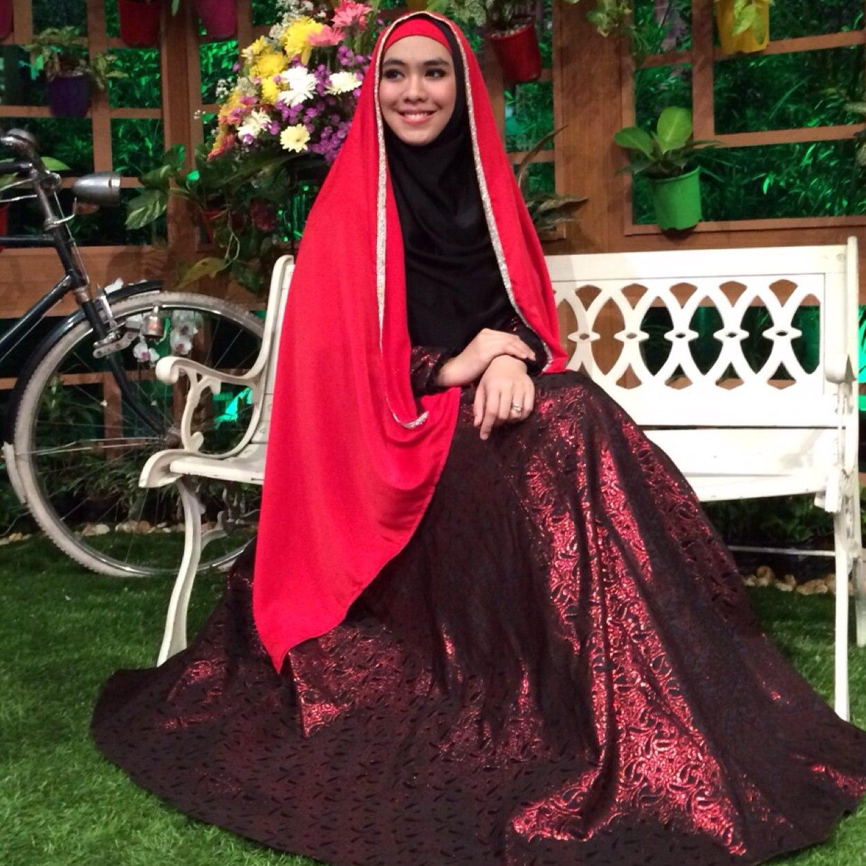 Model Baju Oki Setiana Dewi Terbaru 2016