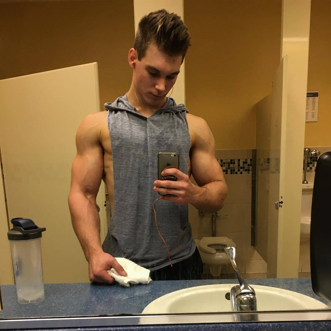 straight-baited-teen-boy-gym-bathroom-selfie-beautiful-young-male-biceps