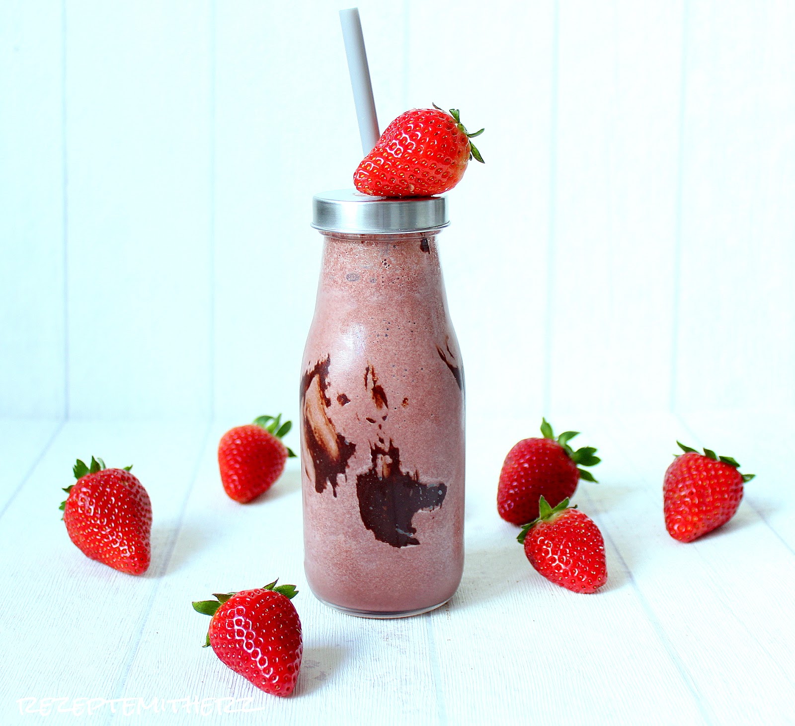 Rezepte mit Herz: Healthy Schoko - Erdbeer - Smoothie