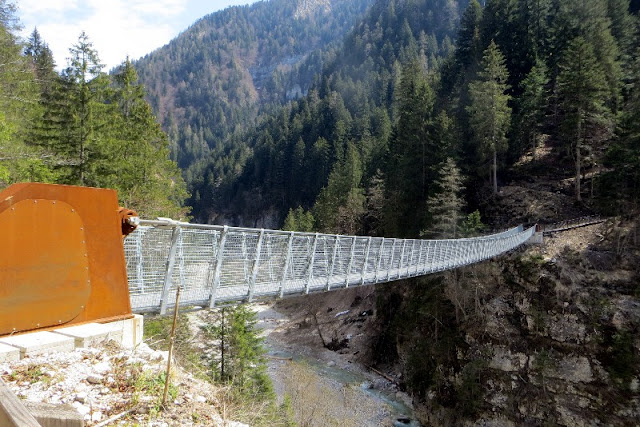 ponte tibetano val noana