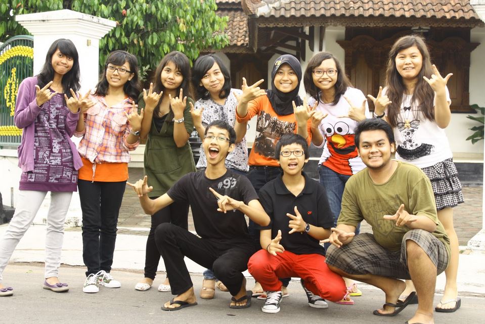 21 Contoh Naskah Drama Pendek &amp; Panjang Lengkap (Terbaru