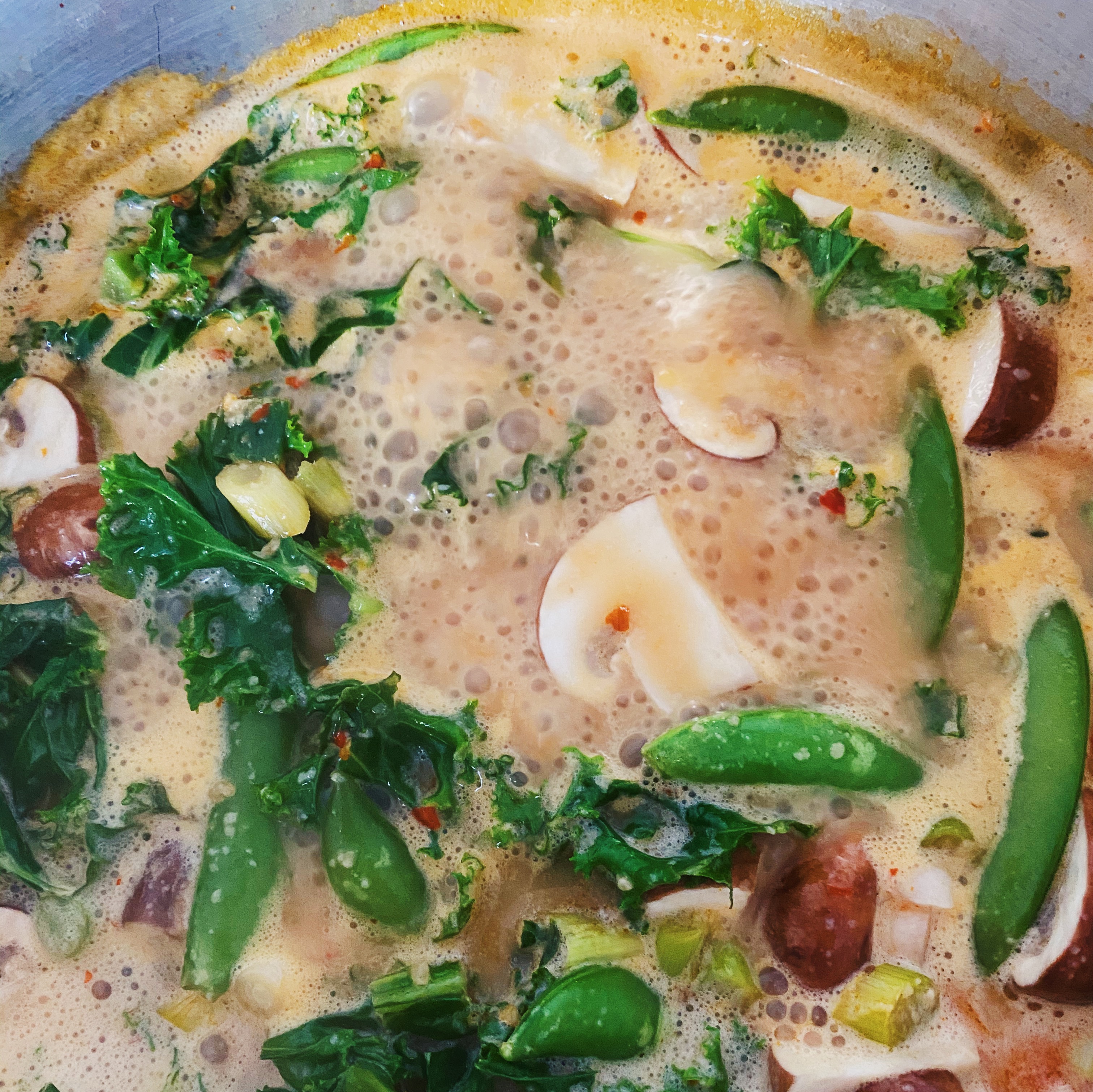 Stella's Wardrobe PEANUT BUTTER & COCONUT NOODLE SOUP WITH MANGO