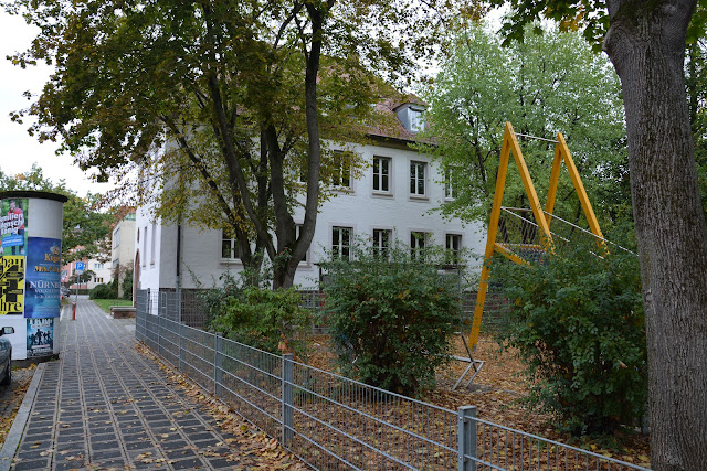 Nürnberginfo: Herschelplatz mit Mittelschule