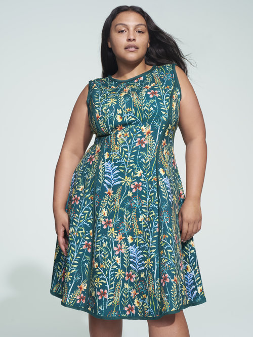 Luxe Daily: Paloma Elsesser for Jason Wu x Eloquii Spring Collection