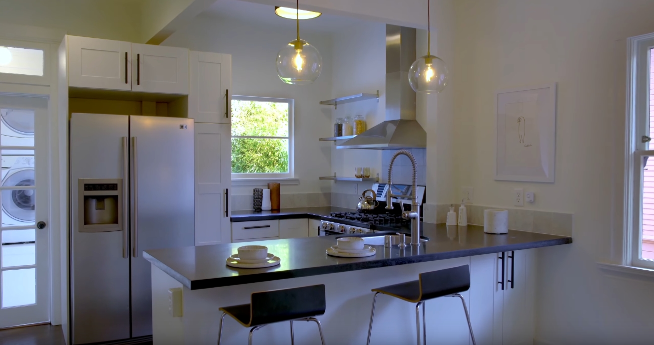 14 Photos vs 5724 Gaskill St, Oakland, CA vs. Home Interior Design Tour