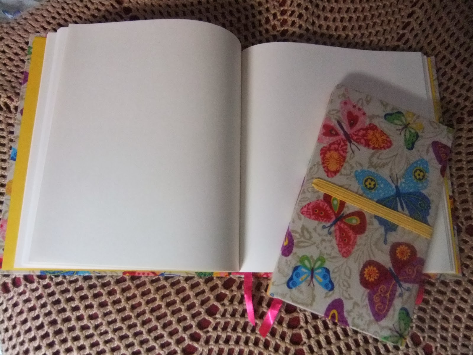 Vencedora do sorteio com O Gabinete de Papel e seus prêmios