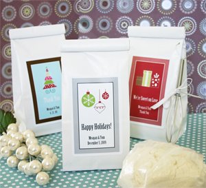 Planning your winter wedding? Check out these Winter Wonderland Wedding Favor Ideas from www.abrideonabudget.com.