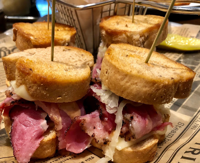 GREAT EATS HAWAII GIOVANNI PASTRAMI