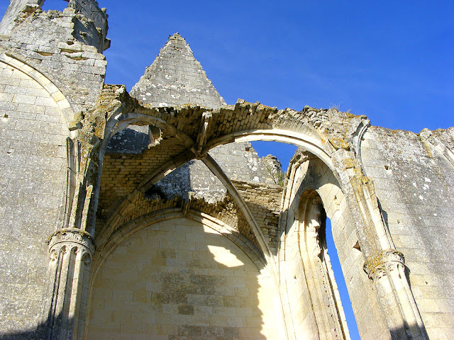 Vaulted transept in the ruined church of Les Roches Tranchelion. Photo by Loire Valley Time Travel. Vaulted transept in the ruined church of Les Roches Tranchelion. Photo by Loire Valley Time Travel.