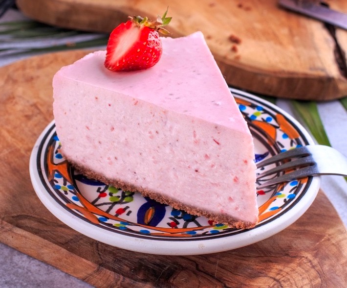 Low Carb Strawberry Mousse Pie Recipe ( Keto ) Joki's Kitchen
