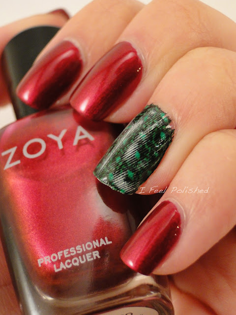 Christmas Feather Nails