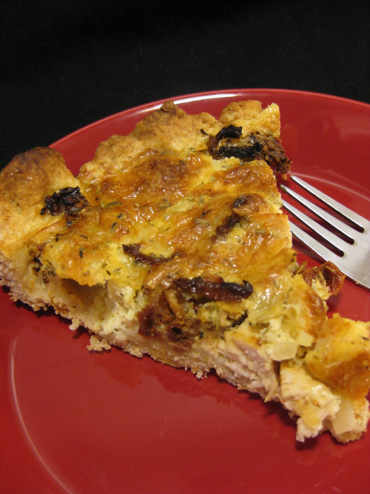 valkotippuri-kanapiirakka