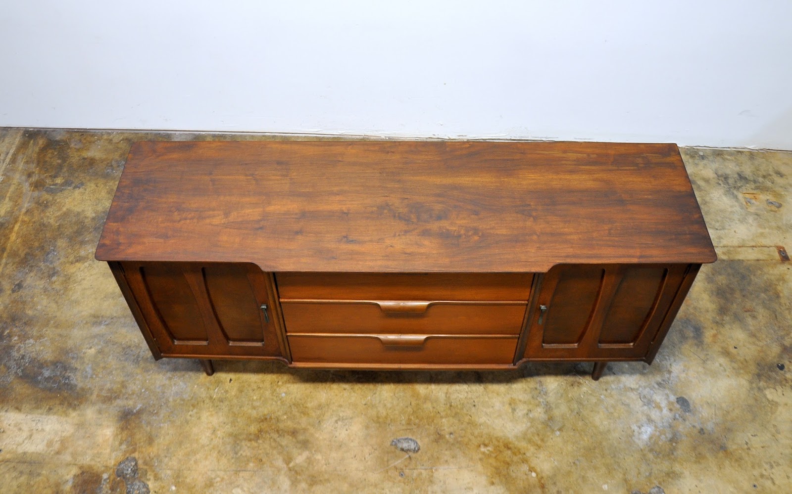 SELECT MODERN Stanley Furniture Credenza, Bar, Media Console, Buffet or Sideboard