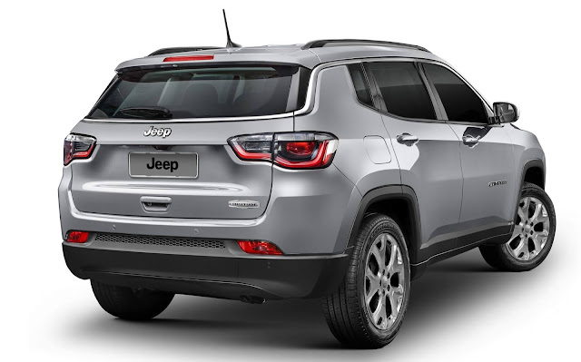 Jeep Compass chega a 200 mil vendidos no Brasil