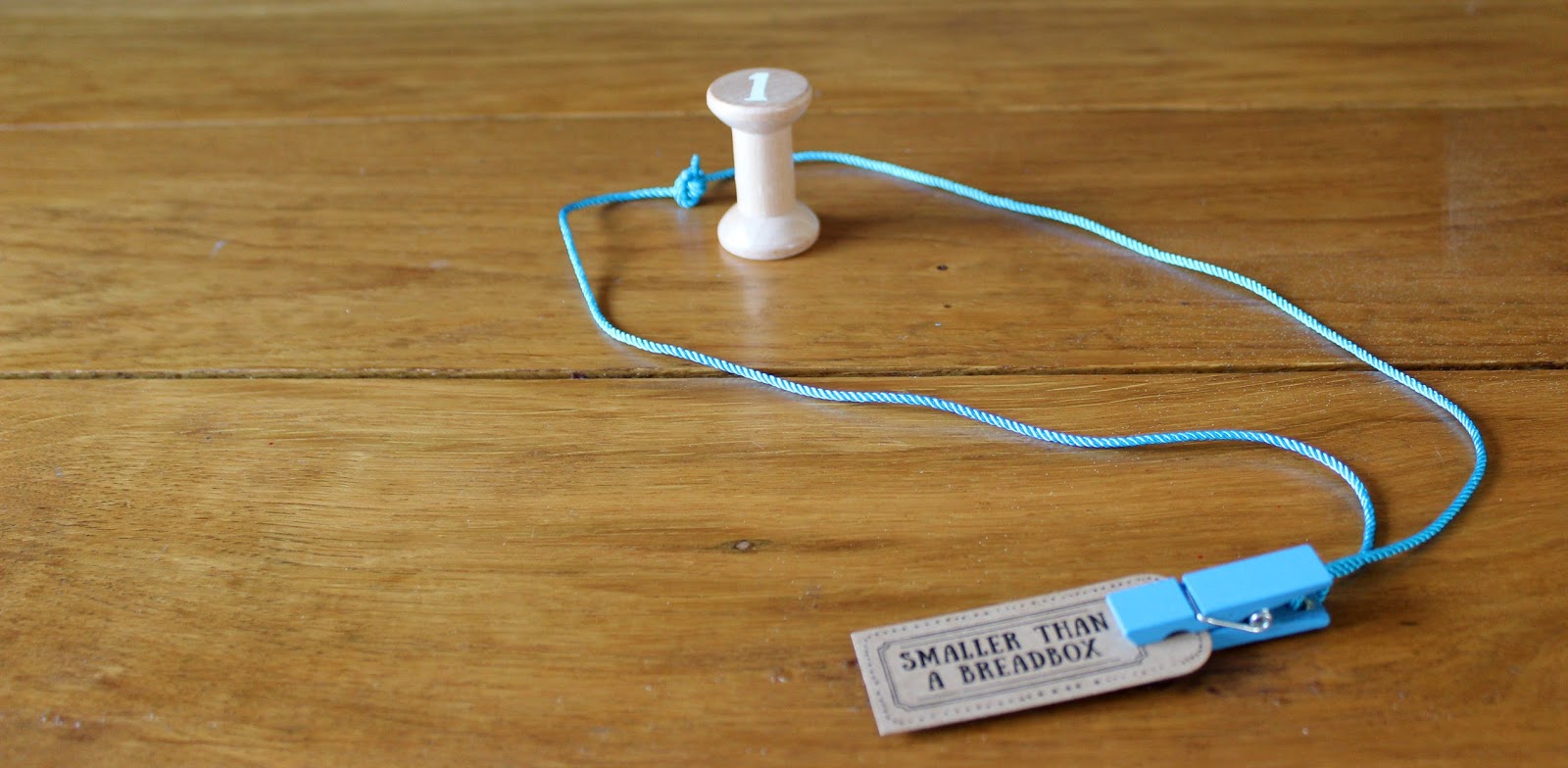 Random Nerdery Cardboard Knit Wit board game review