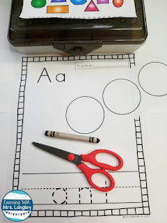 Alphabet activities for preschool and kindergarten are the best way to teach the alphabet! This hands on, crafty, alphabet book teaches each letter with a first sound craft to create a one of a kind alphabet book students can take home. Work on fine motor skills like cutting, coloring, and gluing while creating this fun book! Also use it to teach those important procedures in the classroom! #kindergartenclassroom #preschoolclassroom #kindergarten #prek