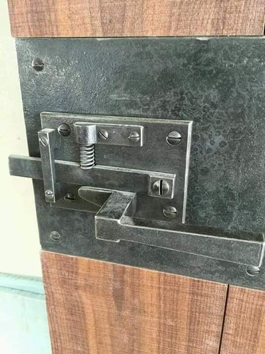 DIY doors lock