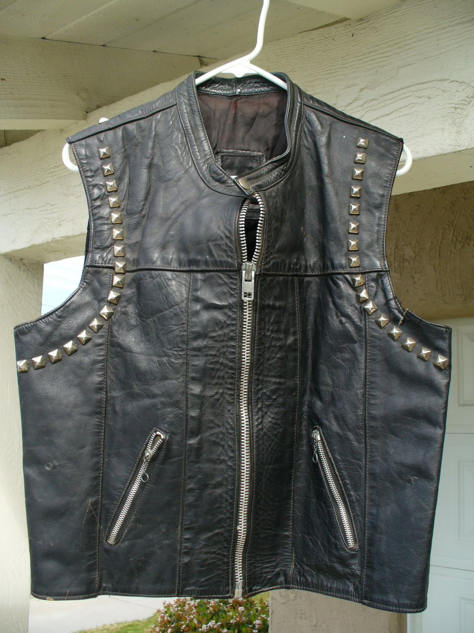 VINTAGE KLASS: Killer vintage biker vest