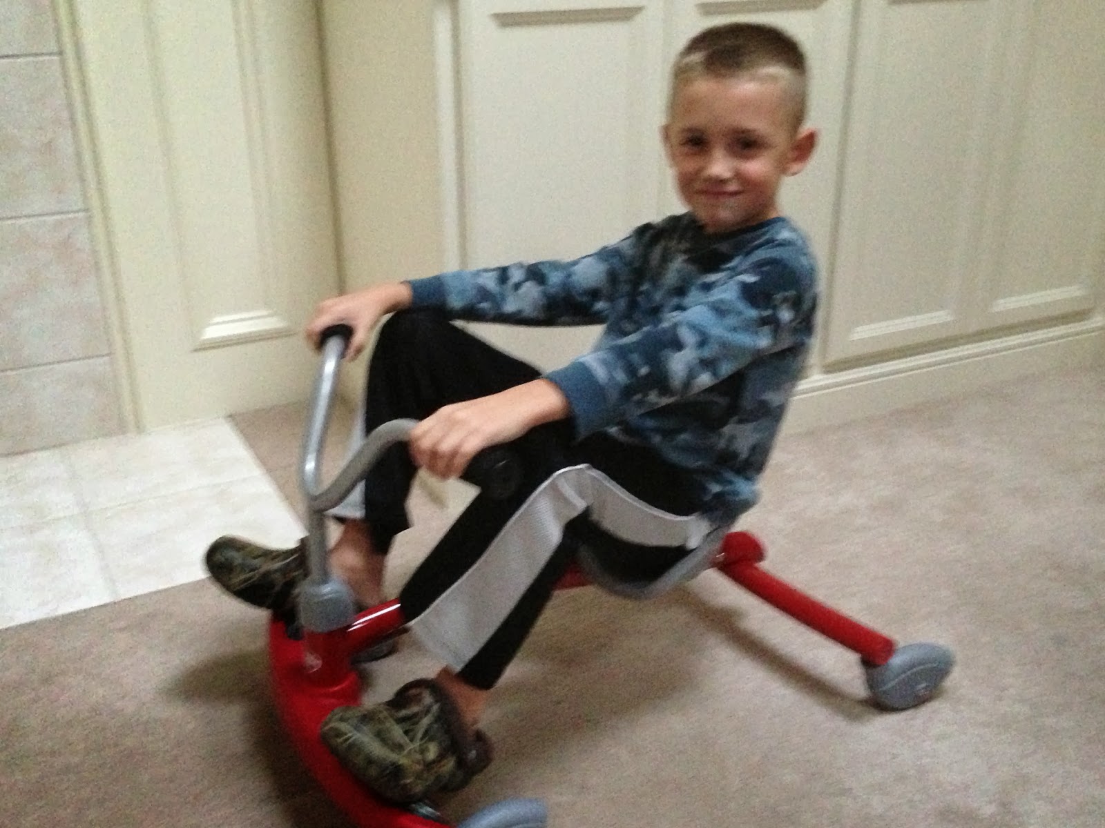 radio flyer wiggle bike