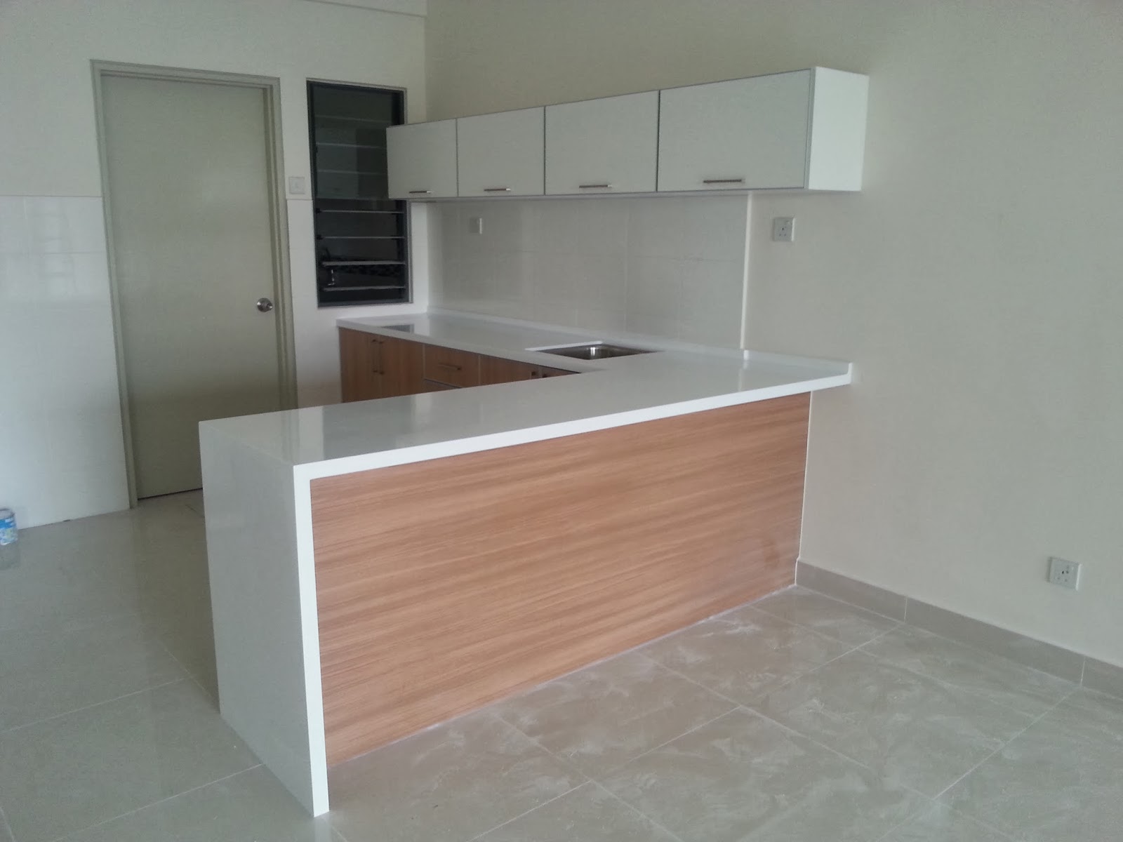 Nova Kitchen & Deco Sdn Bhd KITCHEN IN MELAMINE HARDBOARD WITH