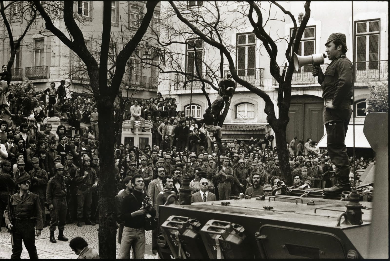 Historia e Geografia de Portugal 25 DE ABRIL 1974