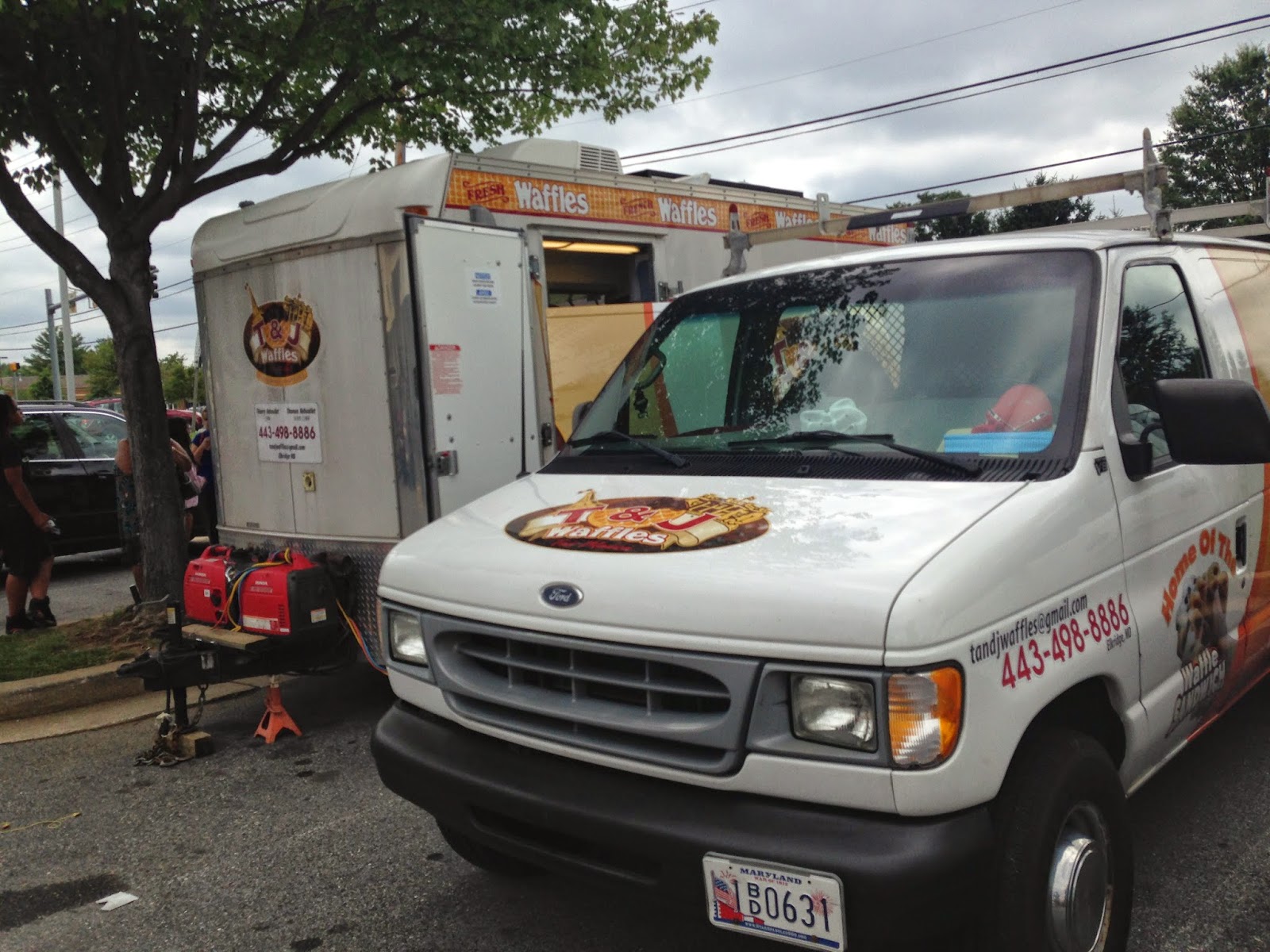 2 Dudes Who Love Food T & J Waffles Clarksville, MD.