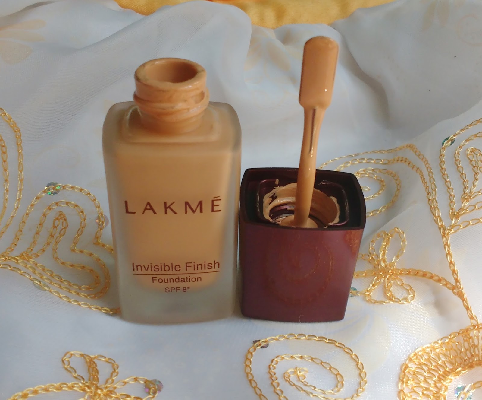 Lakme Invisible Finish Foundation 01 Review Bling Sparkle