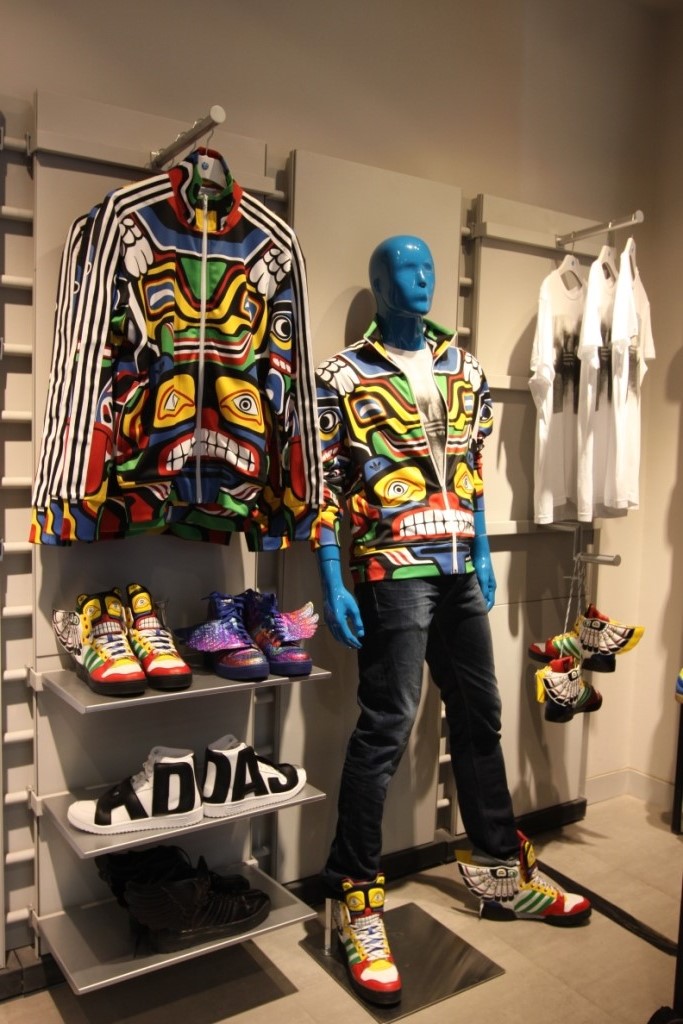 Vågn op entanglement Skære af Adidas Jeremy Scott collection Unveiled and a Bloggers Meet