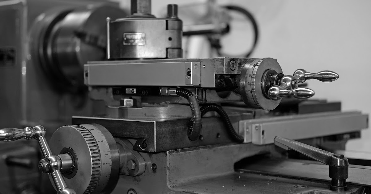 Mechanical Gear Lathe Machine