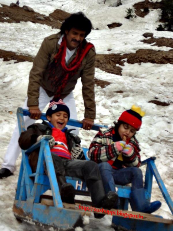 Kannada Actor Upendra with Kids Son Ayush & Daughter Aishwarya | Kannada Actor Upendra Family Photos | Kannada Actor Upendra Real-Life Photos