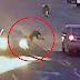 VÍDEO: Ciclista azarado é atropelado por três carros diferentes e ainda é detido por andar de bicicleta em local proibido, assista