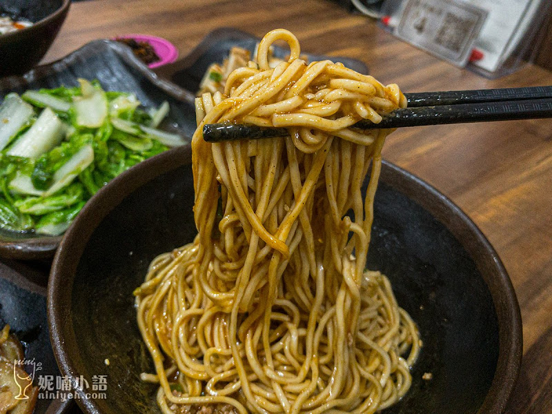 【台北信義美食】潮饌麵府。北醫吳興街特色辣麵米苔目