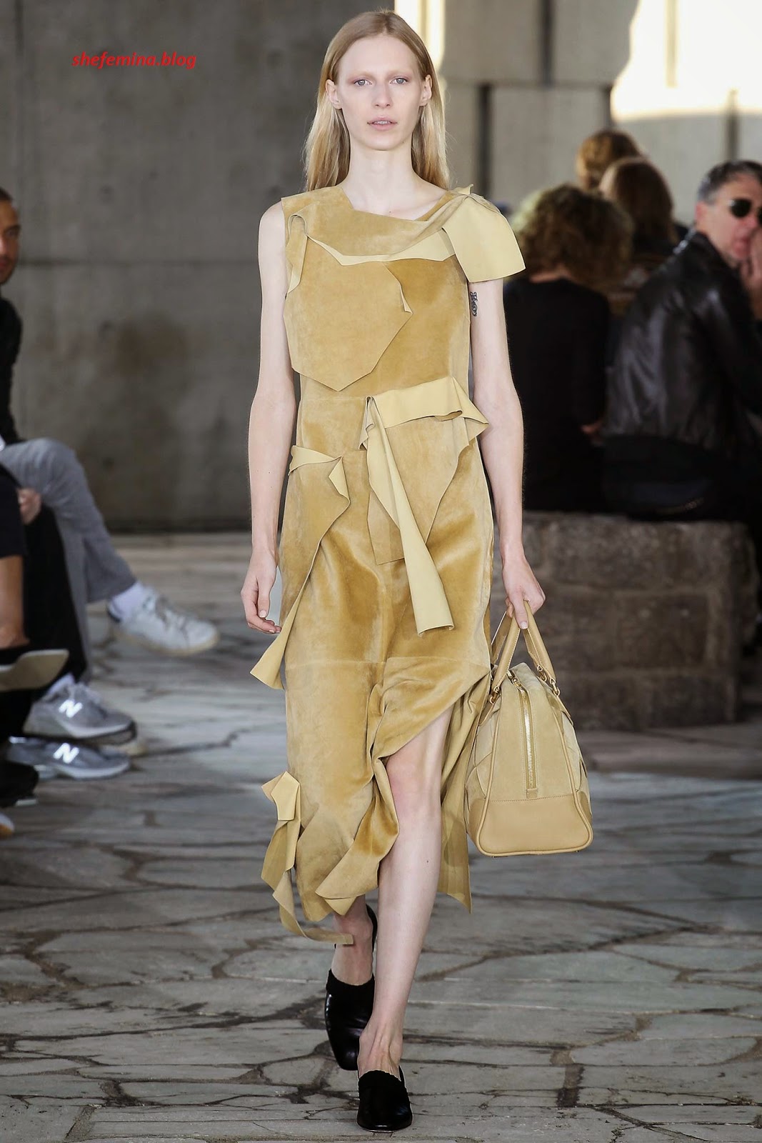 Loewe Spring 2015 Ready-to-Wear Dresses Collation at Fashioh Show ...