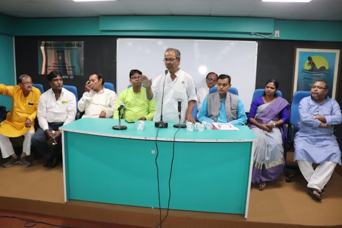 আসছেন মুখ্যমন্ত্রী, তার আগে বর্ধমান বিশ্ববিদ্যালয়ে ছাত্রছাত্রীদের আন্দোলনে রাশ টানতে আসরে তিন মন্ত্রী