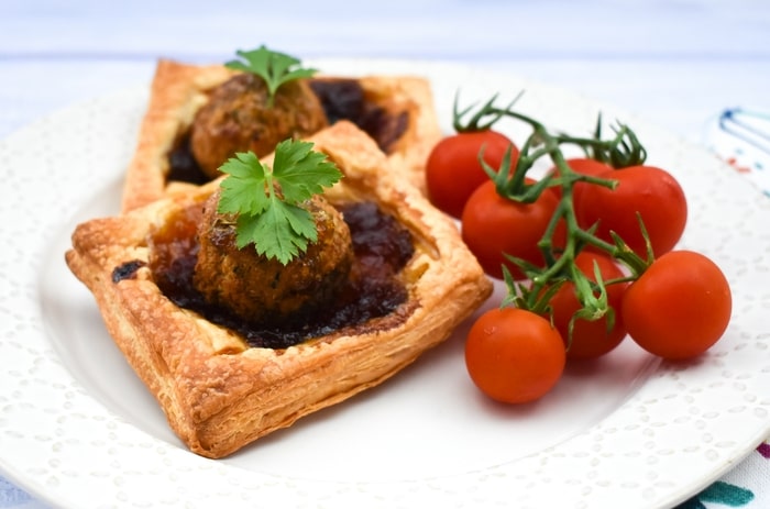 Mini Falafel Onion Pies Mini Falafel Onion Pies