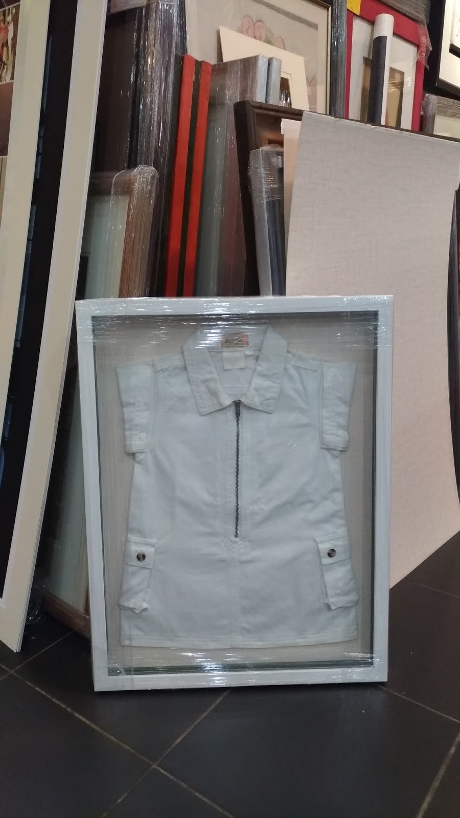 WL FRAMING & ART SDN BHD (960835D) Box framing concept for baby