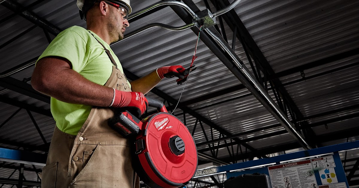 Tool Review Zone Milwaukee M18 FUELANGLE is the World’s FIRST Battery