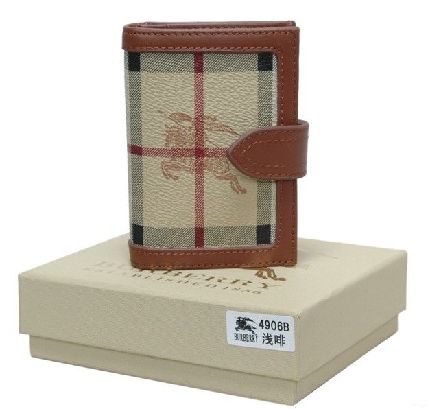 Most Expensive Woman's Wallet in the World Enter your blog name here