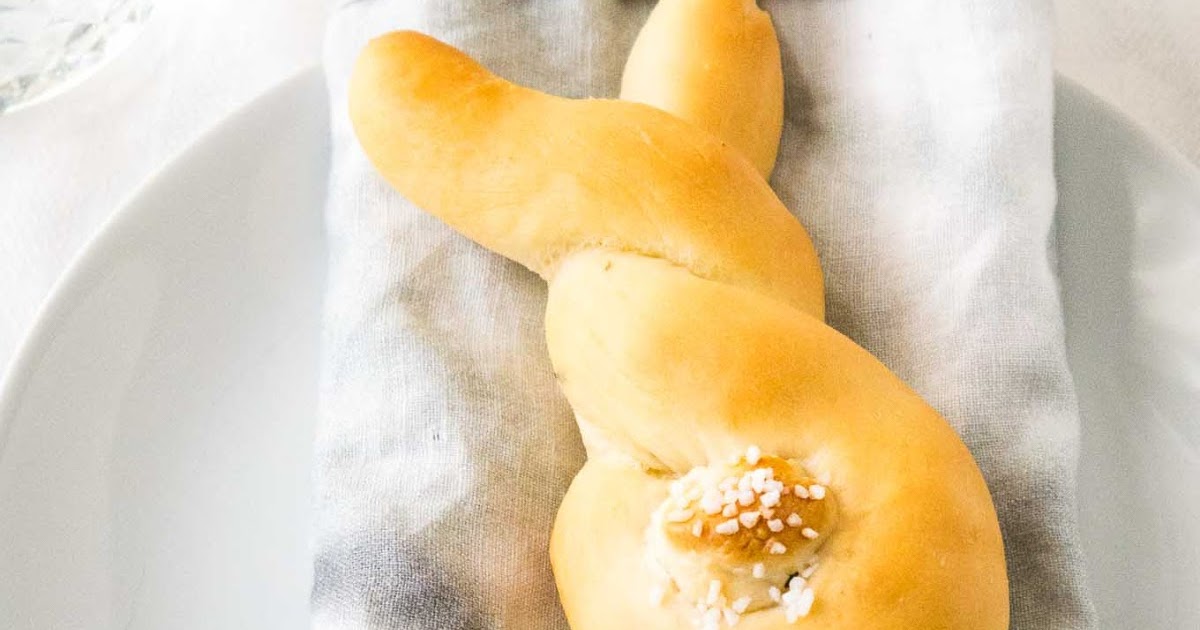 HOMEMADE EASTER BUNNY ROLLS CookPed