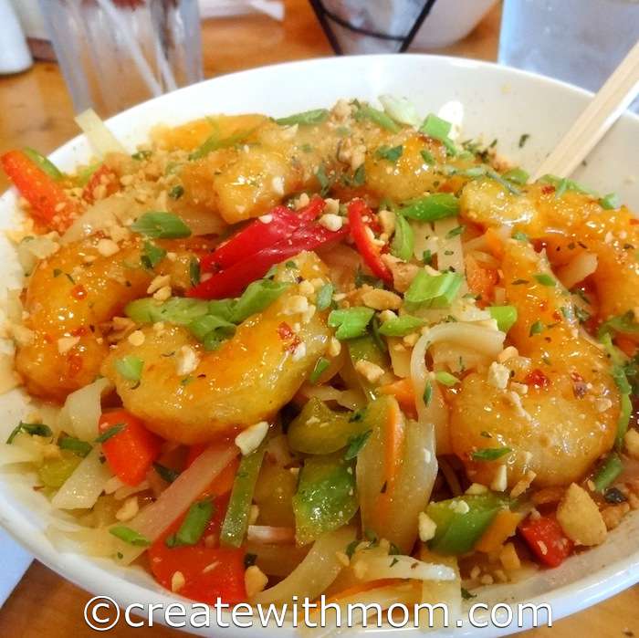 Create With Mom Crazy Horse at Horseshoe Resort Satisfied Our Hunger and Tastebuds