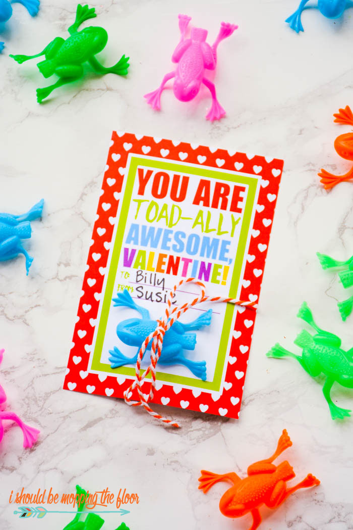 Non-Candy Valentine Printables | Over 20+ free printable Valentines that are perfect for non-candy treats!