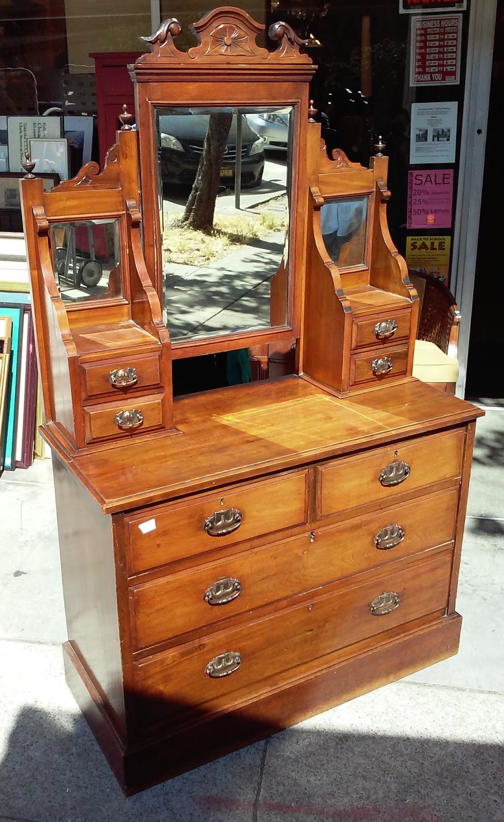 UHURU FURNITURE & COLLECTIBLES SOLD **BARGAIN BUY** 3132 Art Nouveau