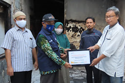Rumah Rachmat Sulistyanto Kebakaran, Muhammadiyah Kota Magelang Serahkan Bantuan Rp. 15.690.800